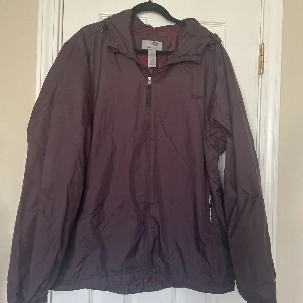 Champion C9  Packable   Windbreaker Jacket Lightweight Full Zip  Maroon XL